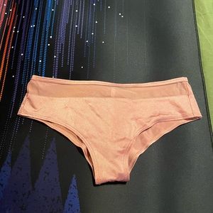 Womens silky panties S